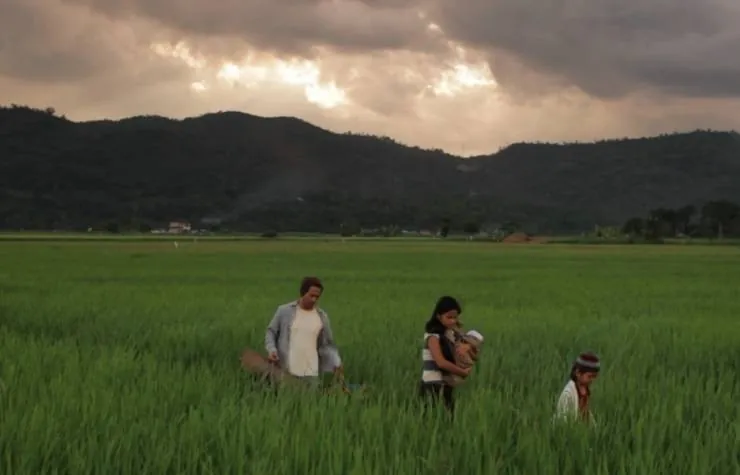 Метрополис Манила (2012) через торрент бесплатно Метрополис Манила (2012) фильм через торрент бесплатно