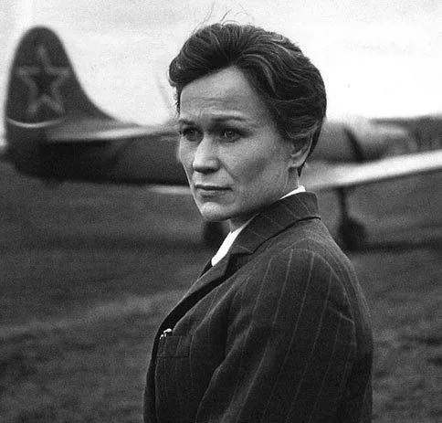 Крылья (1966) в хорошем качестве через торрент Крылья (1966) фильм в хорошем качестве через торрент