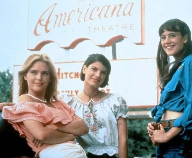 Под кайфом и в смятении (1993) через торрент бесплатно Под кайфом и в смятении (1993) фильм через торрент бесплатно