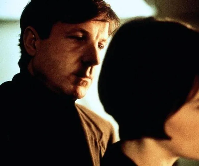 Три цвета: Синий (1993) через торрент бесплатно Три цвета: Синий (1993) фильм через торрент бесплатно