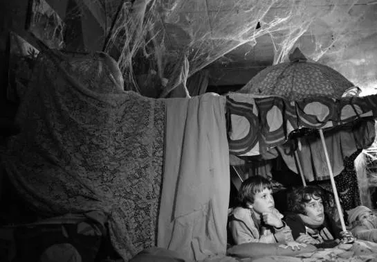 В доме из паутины (2015) через торрент скачать В доме из паутины (2015) фильм через торрент скачать