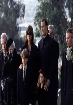 Мерцающий (1996) через торрент бесплатно Мерцающий (1996) фильм через торрент бесплатно