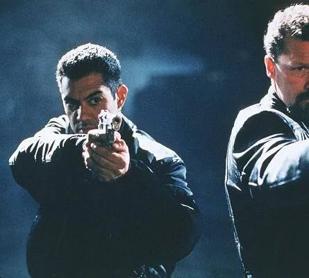 Убийцы на замену (1998) через торрент бесплатно Убийцы на замену (1998) фильм через торрент бесплатно