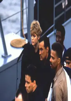 В осаде (1992) в хорошем качестве через торрент В осаде (1992) фильм в хорошем качестве через торрент