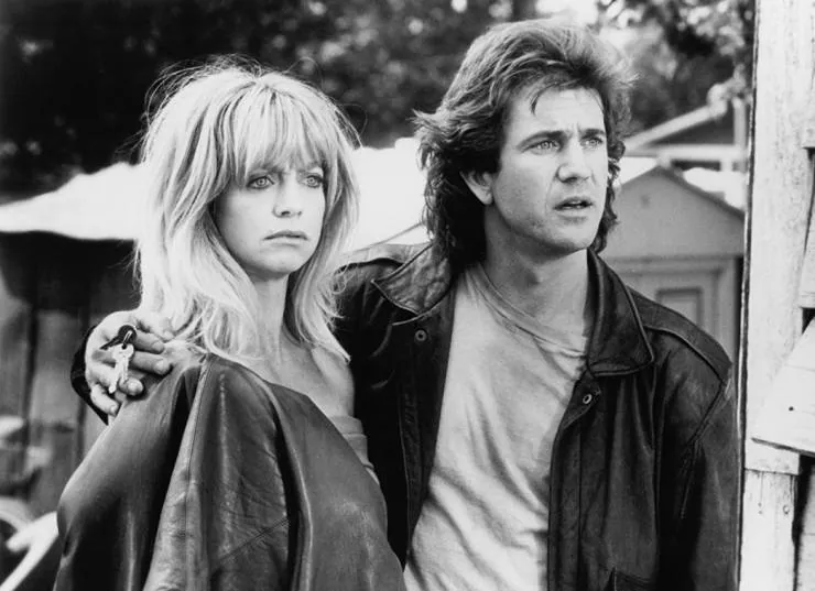 Птичка на проводе (1990) через торрент бесплатно Птичка на проводе (1990) фильм через торрент бесплатно