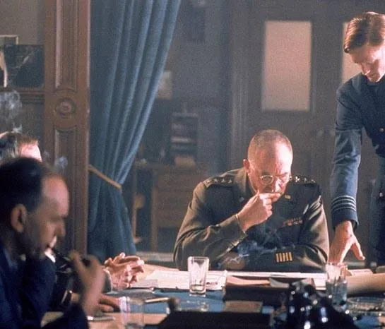 Айк: обратный отсчет (2004) через торрент скачать Айк: обратный отсчет (2004) фильм через торрент скачать