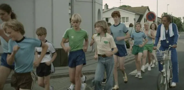 Быстрая прогулка (2014) через торрент бесплатно Быстрая прогулка (2014) фильм через торрент бесплатно