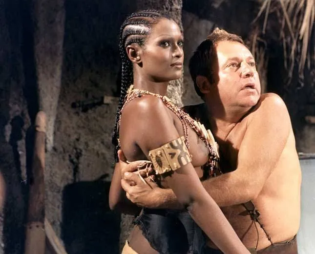 Синьор Робинзон (1976) через торрент скачать Синьор Робинзон (1976) фильм через торрент скачать