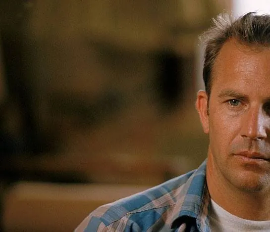 Совершенный мир (1993) через торрент скачать Совершенный мир (1993) фильм через торрент скачать