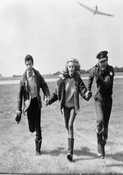 Эскадрилья 633 (1963) через торрент скачать Эскадрилья 633 (1963) фильм через торрент скачать