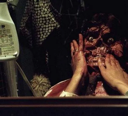 Полтергейст (1982) через торрент бесплатно Полтергейст (1982) фильм через торрент бесплатно