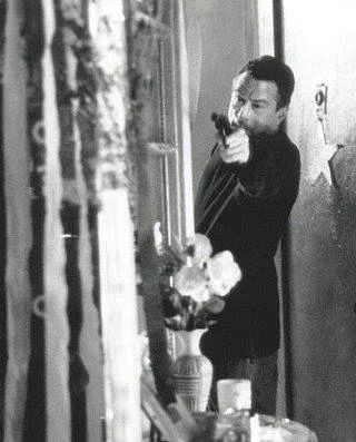 Без изъяна (1999) через торрент бесплатно Без изъяна (1999) фильм через торрент бесплатно