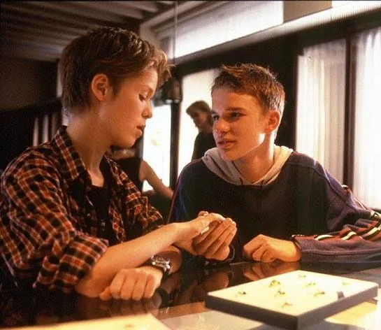 Муравьи в штанах (2000) через торрент бесплатно Муравьи в штанах (2000) фильм через торрент бесплатно