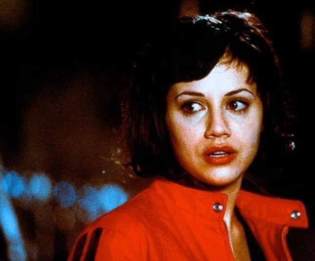 Убийства в Черри-Фолс (2000) через торрент бесплатно Убийства в Черри-Фолс (2000) фильм через торрент бесплатно