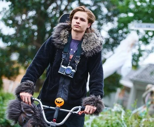 Мальчики на деревьях (2016) через торрент бесплатно Мальчики на деревьях (2016) фильм через торрент бесплатно