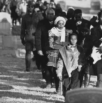 Кэндимэн (1992) в хорошем качестве через торрент Кэндимэн (1992) фильм в хорошем качестве через торрент