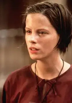 Разрушенный дворец (1999) через торрент бесплатно Разрушенный дворец (1999) фильм через торрент бесплатно