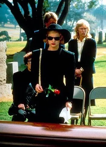 Похороненные заживо (1990) в хорошем качестве через торрент Похороненные заживо (1990) фильм в хорошем качестве через торрент