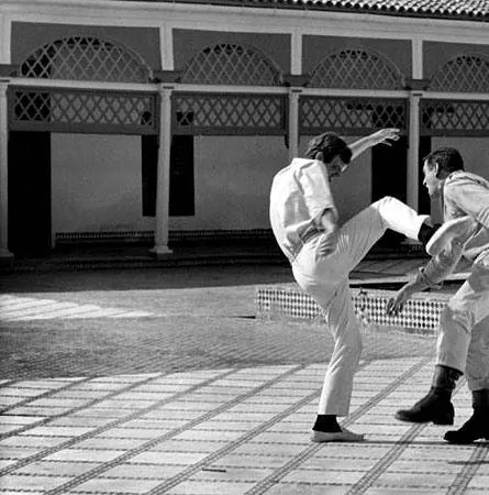 Сто тысяч долларов на солнце (1964) в хорошем качестве через торрент Сто тысяч долларов на солнце (1964) фильм в хорошем качестве через торрент