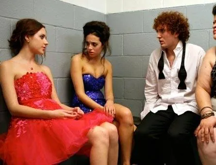 Худший выпускной (2011) через торрент бесплатно Худший выпускной (2011) фильм через торрент бесплатно