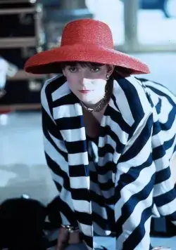 Отпетые мошенники (1988) через торрент бесплатно Отпетые мошенники (1988) фильм через торрент бесплатно