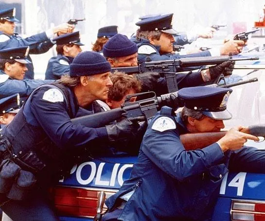 Ограбление (1985) через торрент бесплатно Ограбление (1985) фильм через торрент бесплатно