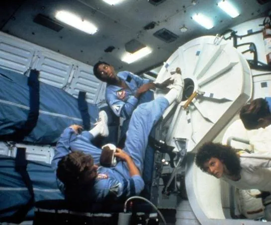 Пикник в космосе (1986) в хорошем качестве через торрент Пикник в космосе (1986) фильм в хорошем качестве через торрент