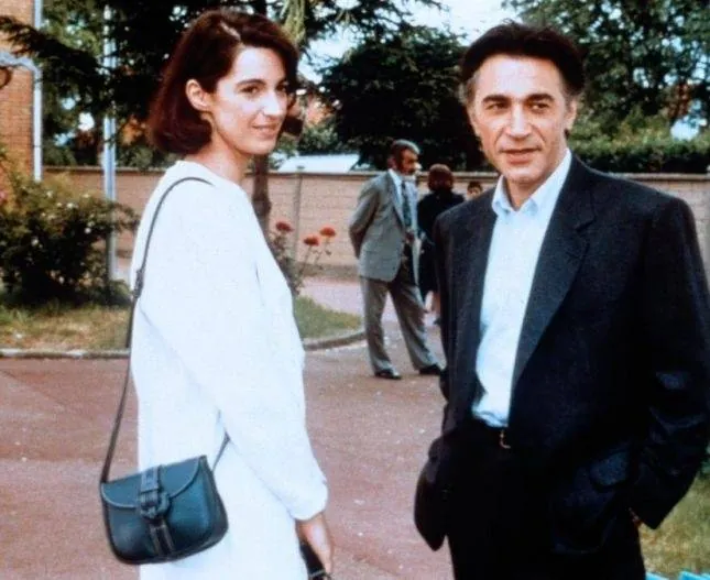 Улица Паради, дом 588 (1991) в хорошем качестве через торрент Улица Паради, дом 588 (1991) фильм в хорошем качестве через торрент