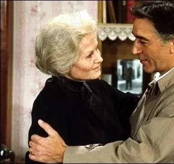 Улица Паради, дом 588 (1991) через торрент скачать Улица Паради, дом 588 (1991) фильм через торрент скачать