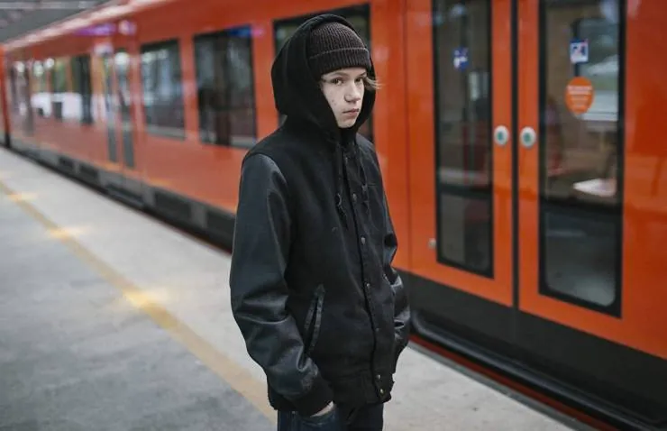 Глупое юное сердце (2018) через торрент скачать Глупое юное сердце (2018) фильм через торрент скачать