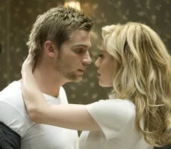 Напротив по коридору (2009) через торрент бесплатно Напротив по коридору (2009) фильм через торрент бесплатно