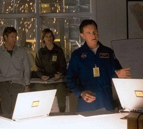 Земное ядро (2003) в хорошем качестве через торрент Земное ядро (2003) фильм в хорошем качестве через торрент