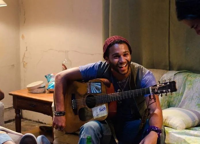 Написать любовь на её руках (2012) через торрент скачать Написать любовь на её руках (2012) фильм через торрент скачать