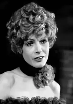 Горькие слезы Петры Фон Кант (1972) в хорошем качестве через торрент Горькие слезы Петры Фон Кант (1972) фильм в хорошем качестве через торрент