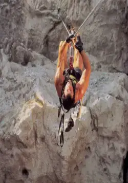 Скалолаз (1993) через торрент бесплатно Скалолаз (1993) фильм через торрент бесплатно