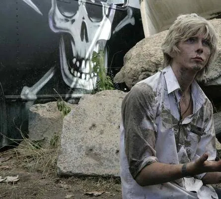 Служители (2008) через торрент скачать Служители (2008) фильм через торрент скачать