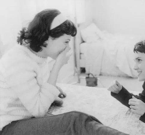 Прерванная жизнь (1999) через торрент бесплатно Прерванная жизнь (1999) фильм через торрент бесплатно