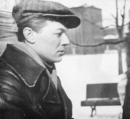 Чистые пруды (1965) через торрент скачать Чистые пруды (1965) фильм через торрент скачать