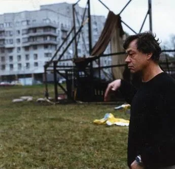 Цирк сгорел, и клоуны разбежались (1998) через торрент скачать Цирк сгорел, и клоуны разбежались (1998) фильм через торрент скачать