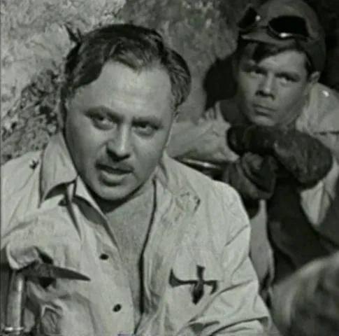 Юность командиров (1939) через торрент скачать Юность командиров (1939) фильм через торрент скачать