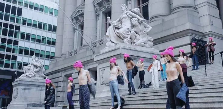 Освободите соски (2013) в хорошем качестве через торрент Освободите соски (2013) фильм в хорошем качестве через торрент