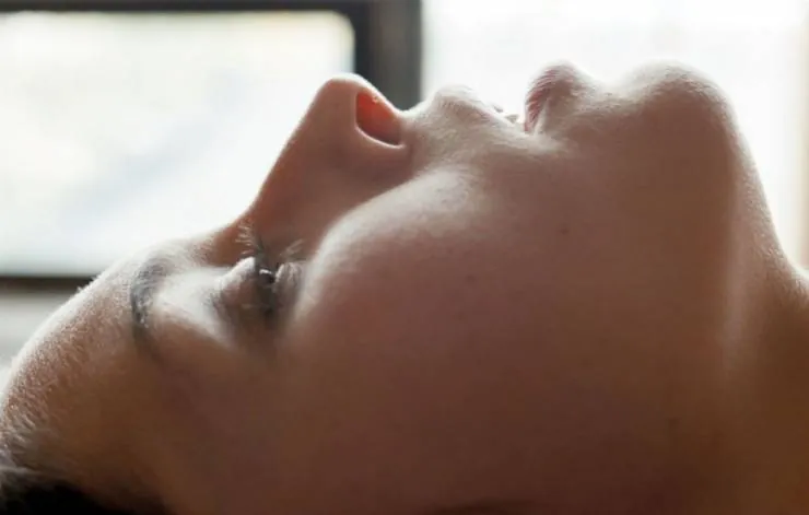 Ниже её губ (2016) в хорошем качестве через торрент Ниже её губ (2016) фильм в хорошем качестве через торрент