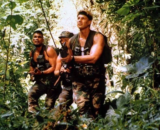 Военный робот (1988) через торрент бесплатно Военный робот (1988) фильм через торрент бесплатно