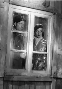 Набережная туманов (1938) через торрент скачать Набережная туманов (1938) фильм через торрент скачать