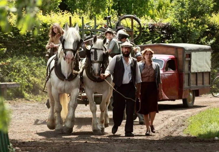 В мае делай всё, что тебе нравится (2015) через торрент скачать В мае делай всё, что тебе нравится (2015) фильм через торрент скачать