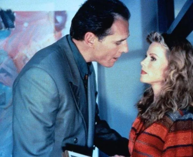 Тонкий расчет (1994) через торрент бесплатно Тонкий расчет (1994) фильм через торрент бесплатно