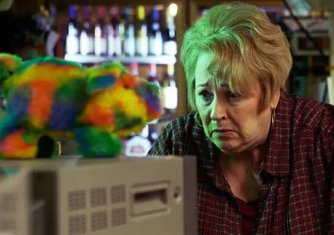 Открыто круглосуточно (2015) через торрент скачать Открыто круглосуточно (2015) фильм через торрент скачать