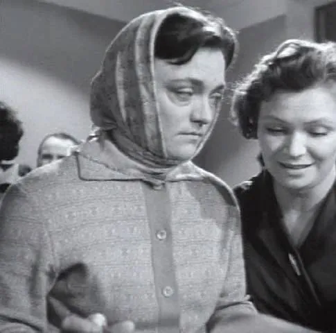 Большие и маленькие (1963) в хорошем качестве через торрент Большие и маленькие (1963) фильм в хорошем качестве через торрент