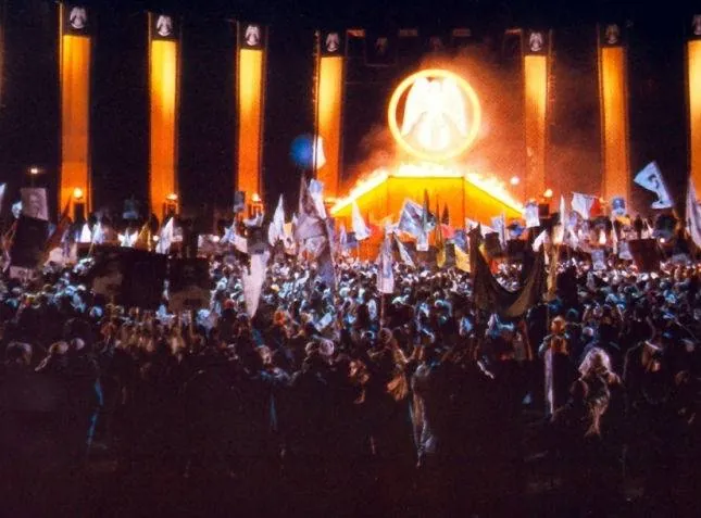 Жемчужина Нила (1985) через торрент скачать Жемчужина Нила (1985) фильм через торрент скачать