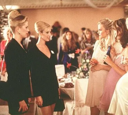 Роми и Мишель на встрече выпускников (1997) в хорошем качестве через торрент Роми и Мишель на встрече выпускников (1997) фильм в хорошем качестве через торрент